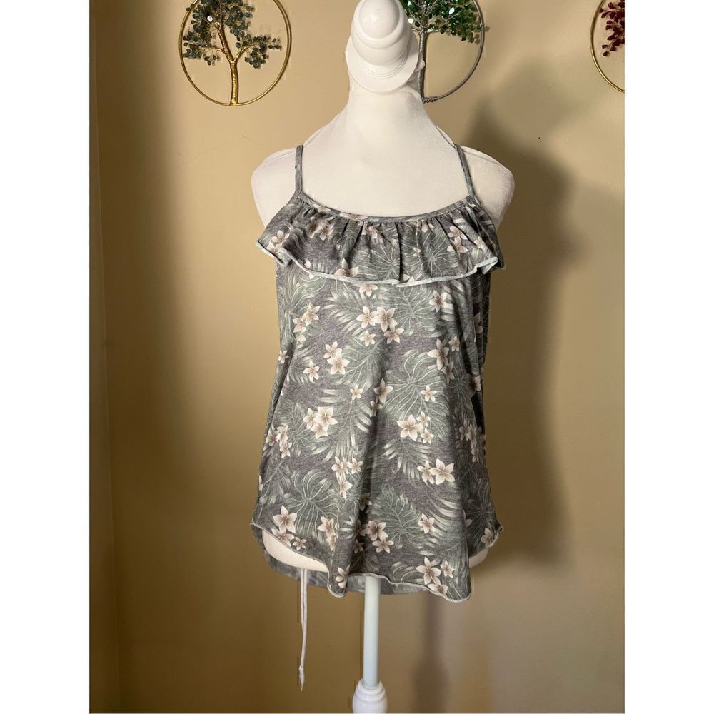 NWT! Chaser Antique Green Tropical Floral Print Ruffle Tank Top Medium